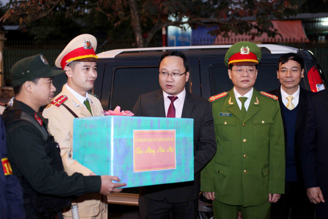 Lãnh đạo Bộ Giao thông ‎chúc tết các đơn vị trước đêm Giao thừa ảnh 1