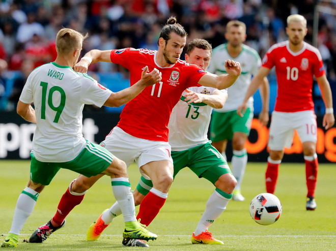 Không ghi bàn, Gareth Bale vẫn là người hùng Xứ Wales ảnh 1