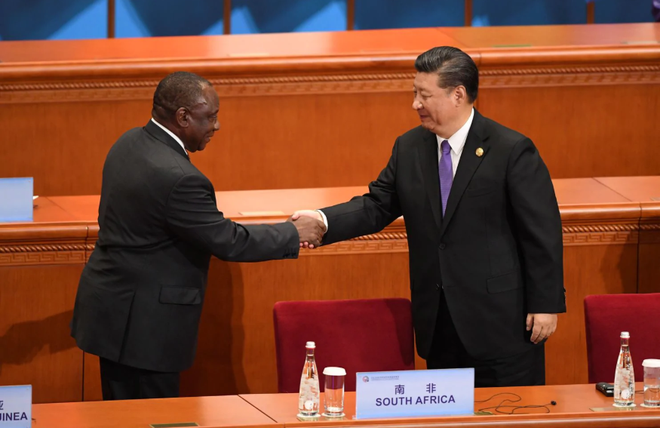 Đổ “núi” tiền vào châu Phi, Trung Quốc đang tìm kiếm lợi ích gì? ảnh 1