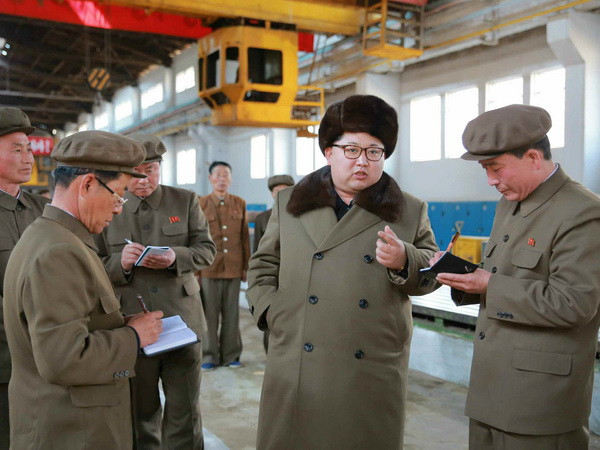 Triều Tiên tuyên bố sẽ theo đuổi chương trình hạt nhân và tên lửa ảnh 1