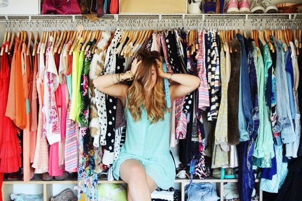 Mười bước sắp xếp tủ quần áo cho các tín đồ thời trang ảnh 1