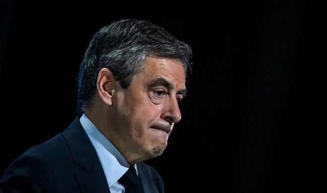 Ứng viên Tổng thống Pháp Fillon đối mặt cáo buộc dùng "giấy tờ giả" ảnh 1