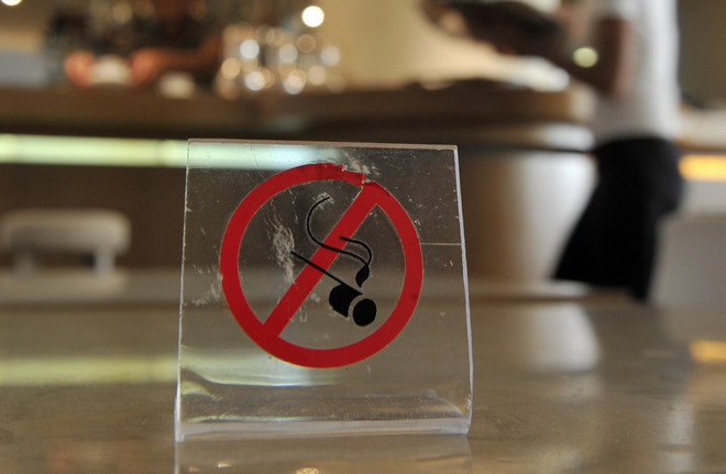 Số người hút thuốc lá trên toàn thế giới giảm 2,5% trong một thập kỷ ảnh 1