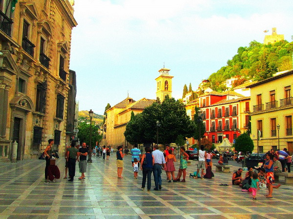 Kinh tế "Xứ sở Bò tót" quý 2 tăng mạnh nhất trong 8 năm nay ảnh 1