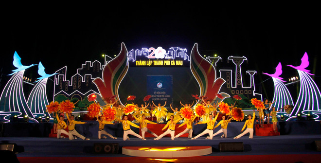 Thành phố Cà Mau kỷ niệm 20 năm xây dựng và phát triển ảnh 1
