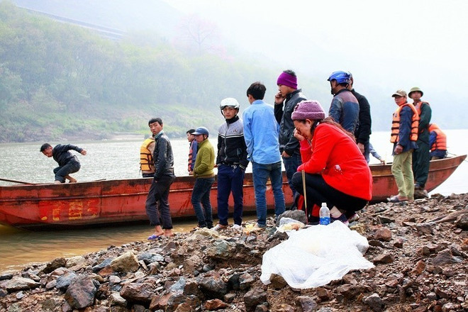 Tìm thấy thi thể công nhân bốc vác cuối cùng bị đuối nước tại Lào Cai ảnh 1