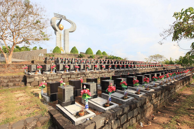 Nghĩa trang liệt sỹ tỉnh Bình Phước khang trang, sạch đẹp. Ảnh minh họa. (Ảnh: Anh Tuấn/TTXVN) Ra mắt chuyên trang cung cấp thông tin liệt sỹ và mộ liệt sỹ ảnh 1