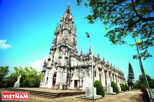 Nhà thờ Trà Cổ - công trình tuyệt tác nghệ thuật vùng Đông Bắc ảnh 1
