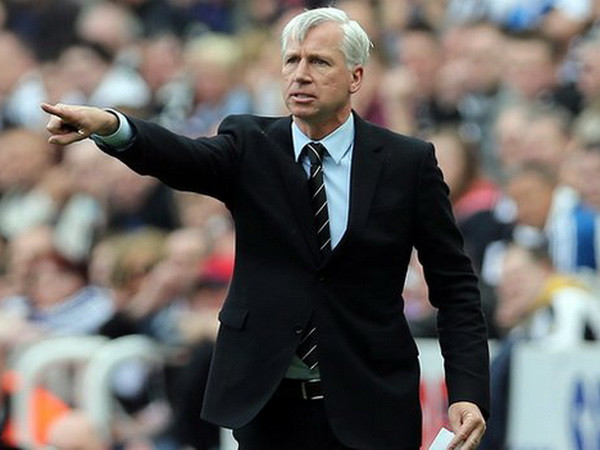 Ông Alan Pardew quyết tiêu diệt "bầy Quỉ đỏ" ngay tại Old Trafford ảnh 1