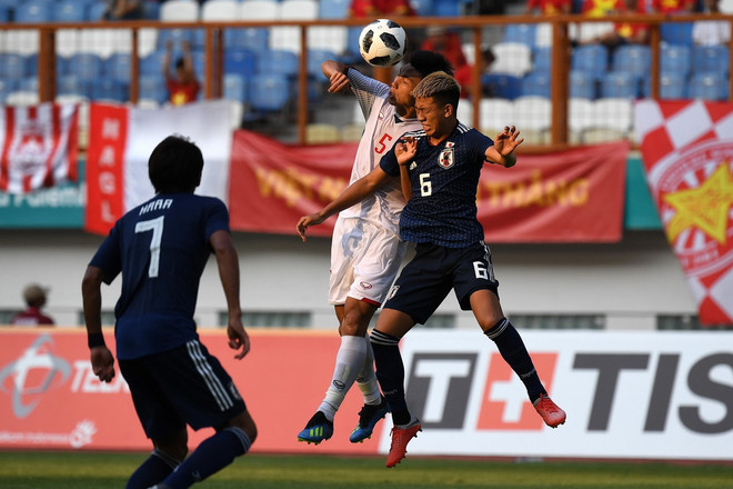 Hùng Dũng vẫn ở lại Indonesia cùng đội tuyển Olympic Việt Nam ảnh 1