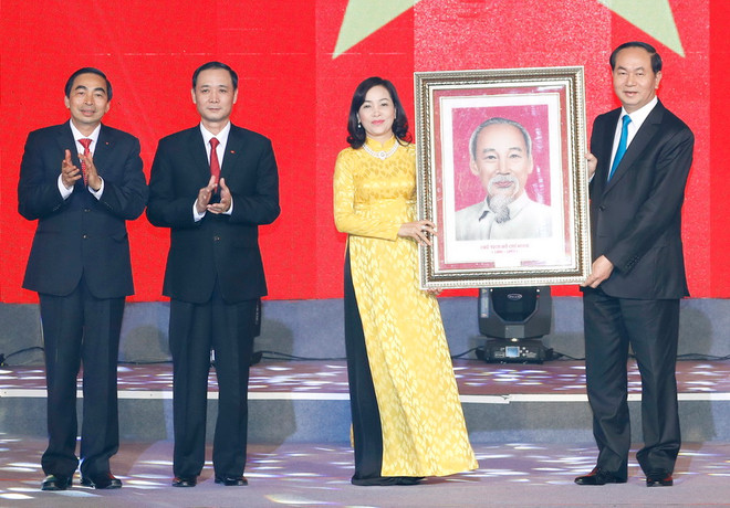 Chủ tịch nước Trần Đại Quang dự kỷ niệm 25 năm tái lập tỉnh Ninh Bình ảnh 1