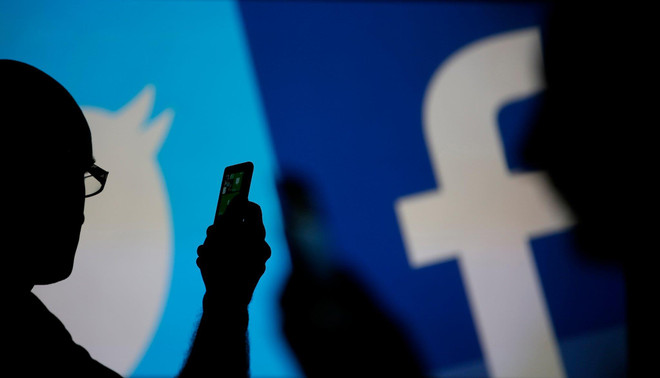 (Nguồn: Getty Images) EU chỉ trích Facebook, Twitter chưa làm đủ khả năng chống tin giả ảnh 1
