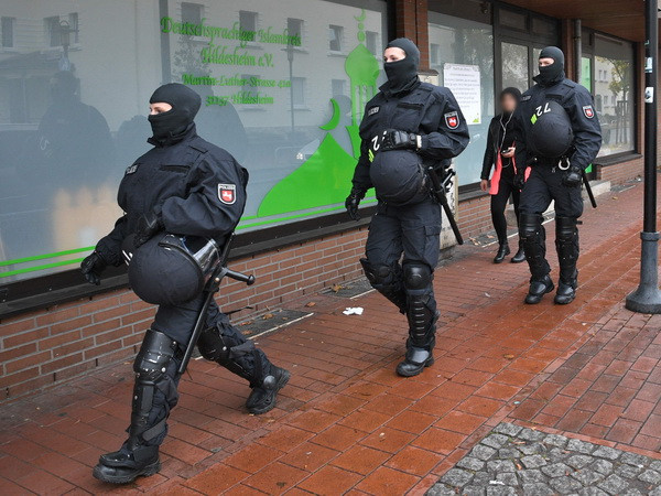 Đức bắt giữ công dân Nga nghi ủng hộ tài chính cho tổ chức IS ảnh 1