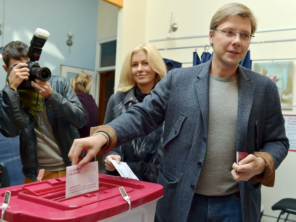 Tổng tuyển cử tại Latvia: Liên minh cầm quyền đang áp đảo ảnh 1