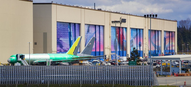 Boeing tạm ngừng sản xuất tại một nhà máy lớn ở bang Washington ảnh 1