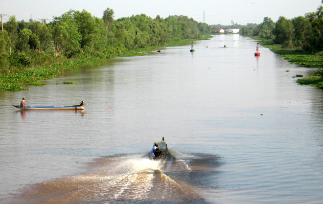 Tạo sinh kế cho dân để xóa điểm nóng buôn lậu ở biên giới Tây Nam ảnh 1