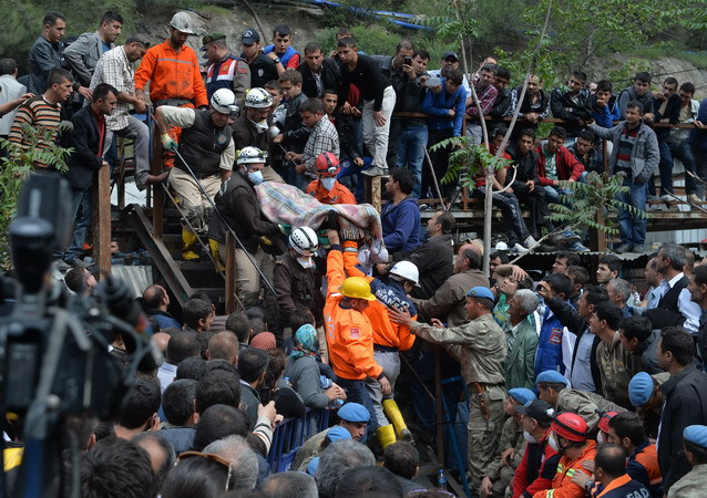 [Photo] Thổ Nhĩ Kỳ để quốc tang 3 ngày sau vụ nổ mỏ than ảnh 1