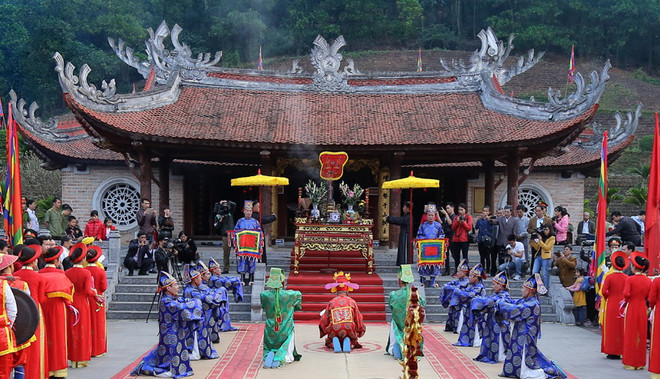 Giỗ Đức Quốc Tổ Lạc Long Quân và dâng hương tưởng niệm Tổ Mẫu Âu Cơ ảnh 1