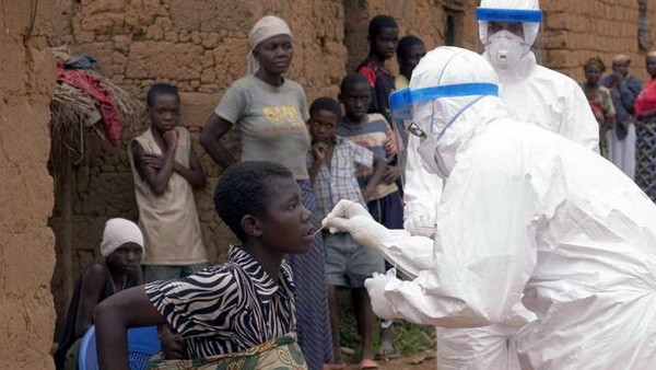 Dịch sốt xuất huyết do virus giống Ebola bùng phát tại Uganda ảnh 1
