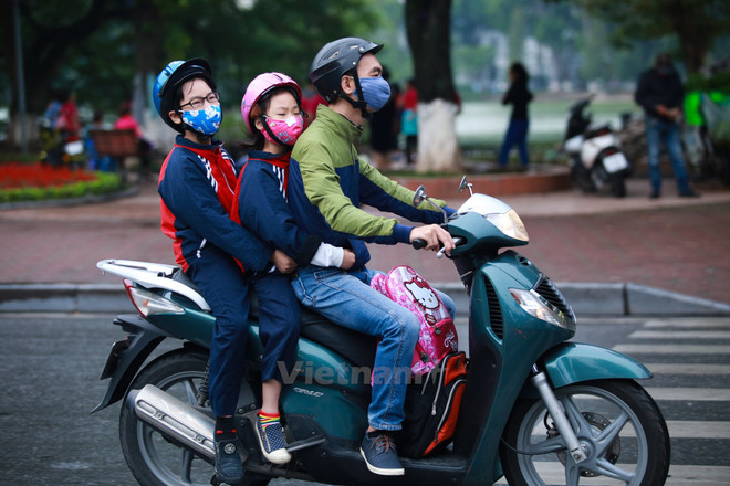 Bắc Bộ đêm và sáng trời lạnh, Trung Bộ và Nam Bộ có mưa dông ảnh 1