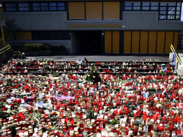 Đức tổ chức quốc tang tưởng niệm các nạn nhân "vụ Germanwings" ảnh 1