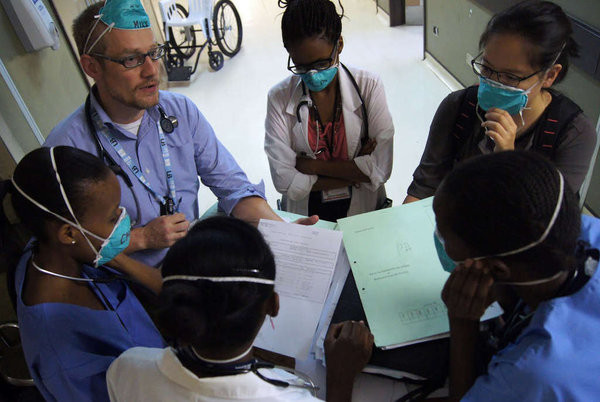 Botswana: Tăng thời gian học giúp giảm nguy cơ lây nhiễm HIV ảnh 1