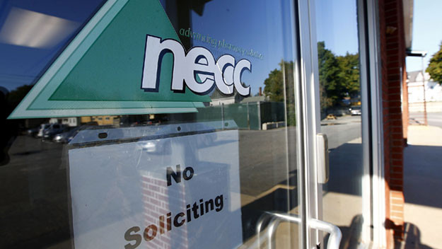 Mỹ phát lệnh bắt 16 đối tượng trong vụ bê bối thuốc gây chết người ảnh 1