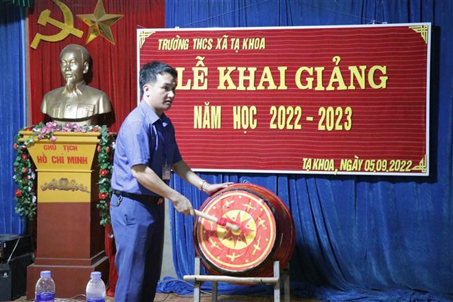Lễ khai giảng đặc biệt tại ngôi trường vùng lũ Tạ Khoa ở Sơn La ảnh 2