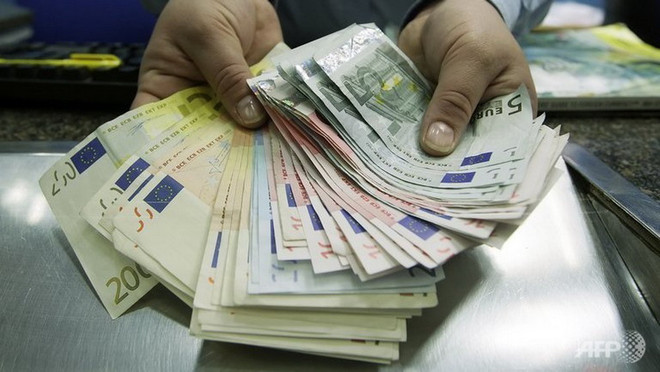 Euro giảm giá tại thị trường châu Á do bất ổn chính trị ở Hy Lạp ảnh 1