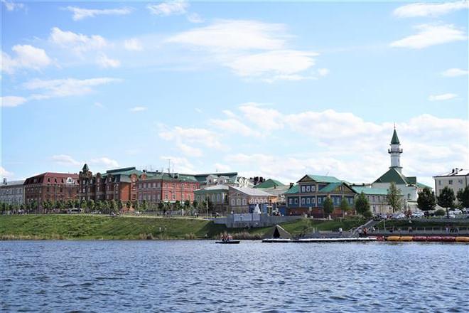 Một khu làng ở thành phố Kazan - thủ phủ của Cộng hòa Tatarstan thuộc Liên bang Nga. (Ảnh: Duy Trinh/TTXVN) Việt Nam tham gia Thế vận hội thể thao dưới nước ở Liên bang Nga ảnh 1