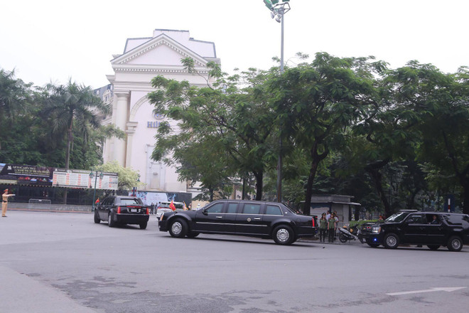 Sau chặng dừng chân ở Hilton, đoàn Tổng thống Hoa Kỳ ra sân bay ảnh 3
