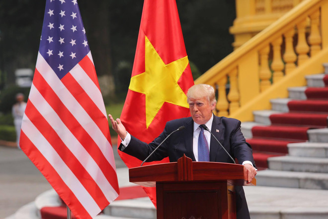 Chủ tịch nước và Tổng thống Hoa Kỳ chính thức họp báo sau hội đàm ảnh 5