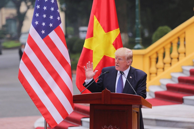 Chủ tịch nước và Tổng thống Hoa Kỳ chính thức họp báo sau hội đàm ảnh 2