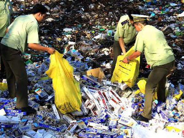 Thuốc lá lậu vẫn hoành hành tại Thành phố Hồ Chí Minh ảnh 1