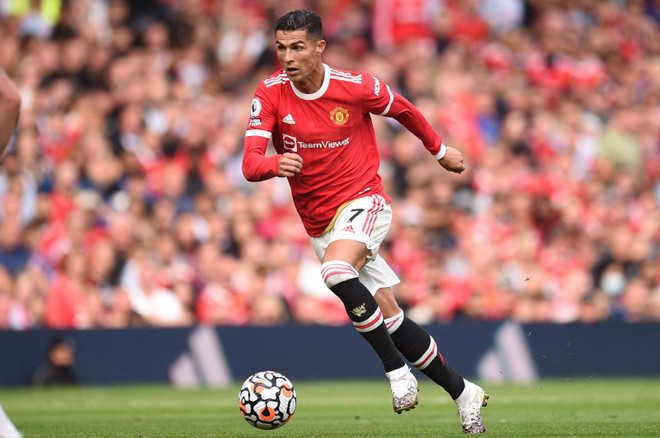 Quỹ lương của Manchester United tăng sau thương vụ chiêu mộ Ronaldo ảnh 1