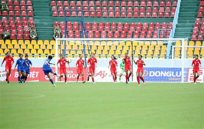 SEA Games 31: Bóng đá nữ Singapore thắng Lào vào phút bù giờ cuối cùng ảnh 1