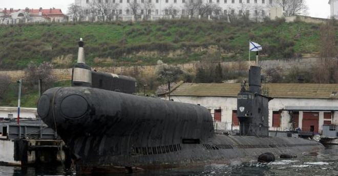 Nga lần đầu tiên phóng tên lửa từ tàu ngầm để tấn công IS ảnh 1