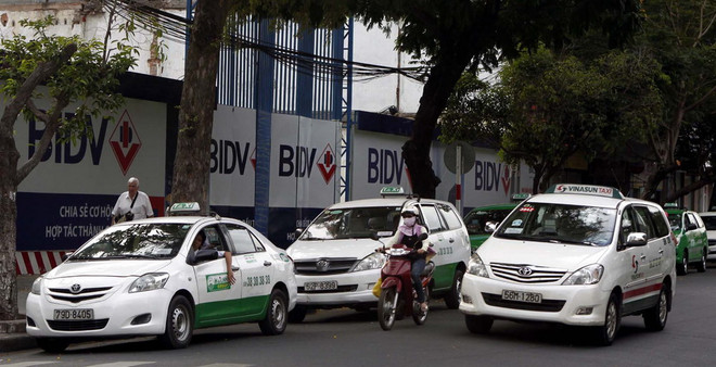 Kiểm tra xe hoạt động bằng Uber tại sân bay Tân Sơn Nhất ảnh 1