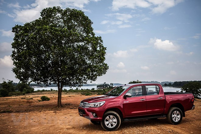 Bộ Tài chính tiếp tục đề xuất tăng lệ phí trước bạ với xe bán tải ảnh 1