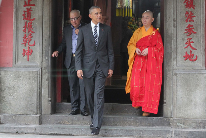 Những hình ảnh đầu tiên của ông Obama ở TP Hồ Chí Minh ảnh 3