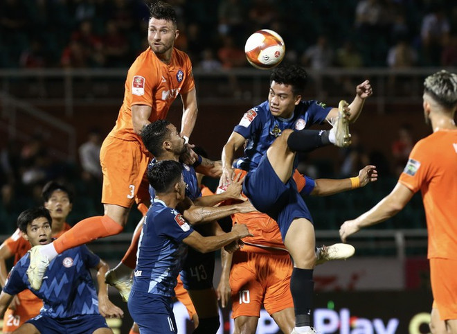 Thành phố Hồ Chí Minh giành 3 điểm quý giá trong cuộc chiến trụ hạng ảnh 1