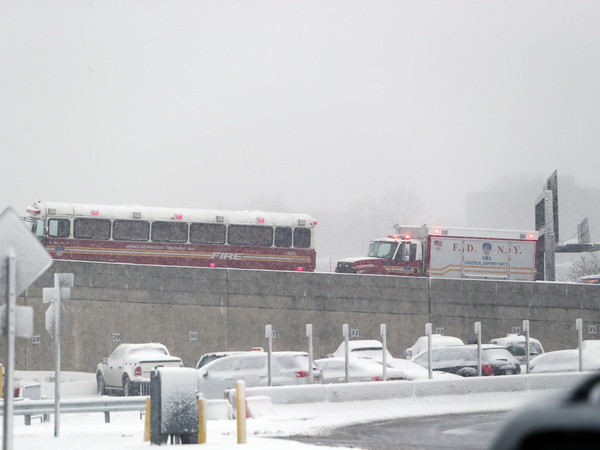 Trận bão tuyết tồi tệ nhất trong nửa thế kỷ tấn công Mexico ảnh 1