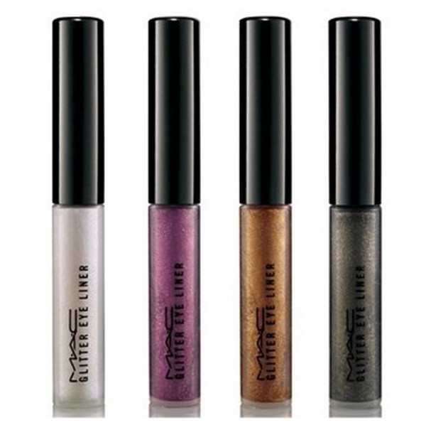 Trang điểm theo phong cách "lấp lánh" thịnh hành mùa Giáng sinh ảnh 5