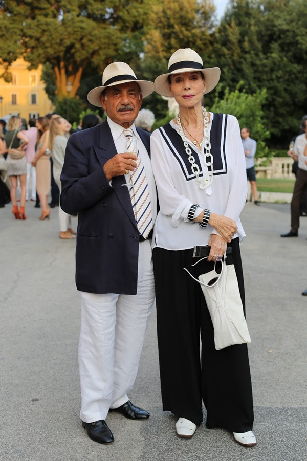 Những tín đồ thời trang cao tuổi khiến giới trẻ phải "ngả mũ" ảnh 10