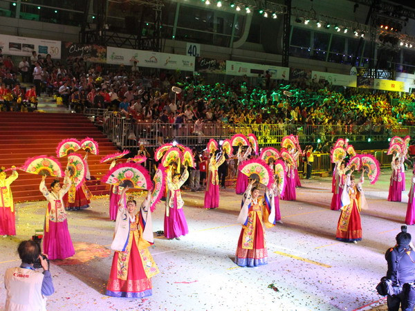 Singapore tổ chức lễ hội biểu diễn Chingay Parade ảnh 1