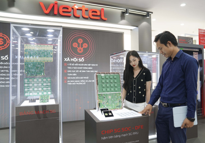 Tập đoàn Công nghiệp-Viễn thông Quân đội (Viettel) công bố chip 5G tại Triển lãm Quốc tế Đổi mới Sáng tạo Việt Nam 2023. (Ảnh: Minh Quyết/TTXVN) viettel.jpeg
