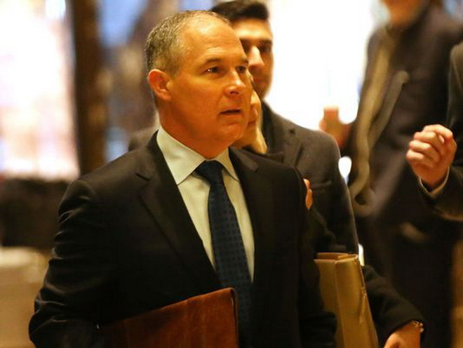 Ông Trump gây bất ngờ khi chọn người đứng đầu cơ quan môi trường ảnh 1