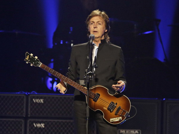 Paul McCartney thể hiện lại ca khúc hit của The Beatles tại Nhật Bản ảnh 1