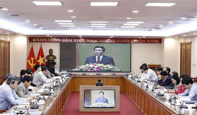 Hội nghị nghiên cứu, học tập, quán triệt, tuyên truyền Nghị quyết Đại hội lần thứ XIII của Đảng, tại điểm cầu Thông tấn xã Việt Nam (Hà Nội) hồi tháng 3/2021. (Ảnh: Dương Giang/TTXVN) 10 sự kiện tiêu biểu của Quốc hội Việt Nam trong năm 2021 ảnh 3