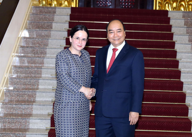 Thủ tướng Nguyễn Xuân Phúc tiếp Quốc vụ khanh Bộ Ngoại giao Romania ảnh 1